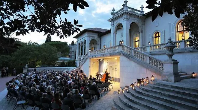 A Roof Between The Sky And The Sea 公寓 *